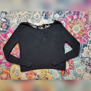 FREE W BUNDLE H&M tie back sweater